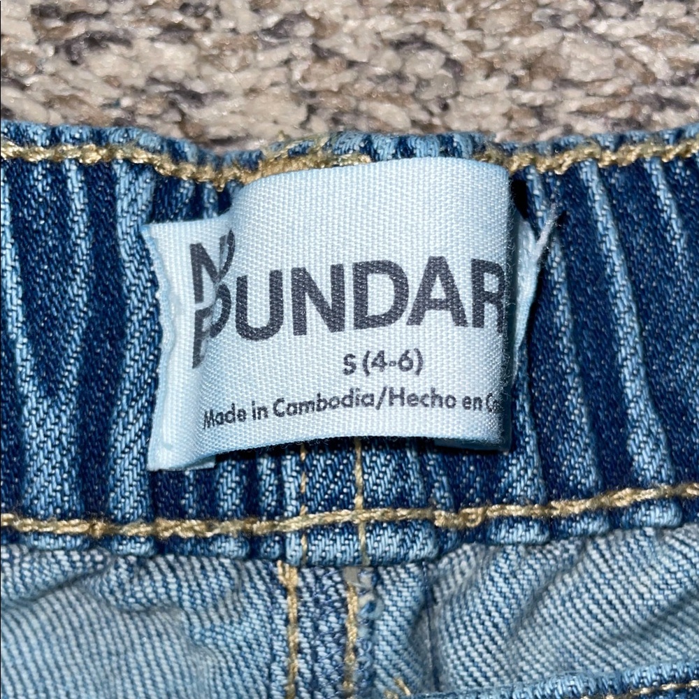 Women’s No Boundaries Elastic Waist Baggy Denim Jeans NWOT - Picture 3 of 5